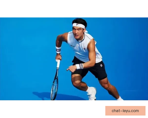 新星网球选手横扫赛场 打破纪录迎来职业生涯新高峰