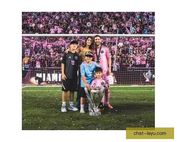 梅西加盟迈阿密国际后首度公开亮相 引领美国足球新风潮